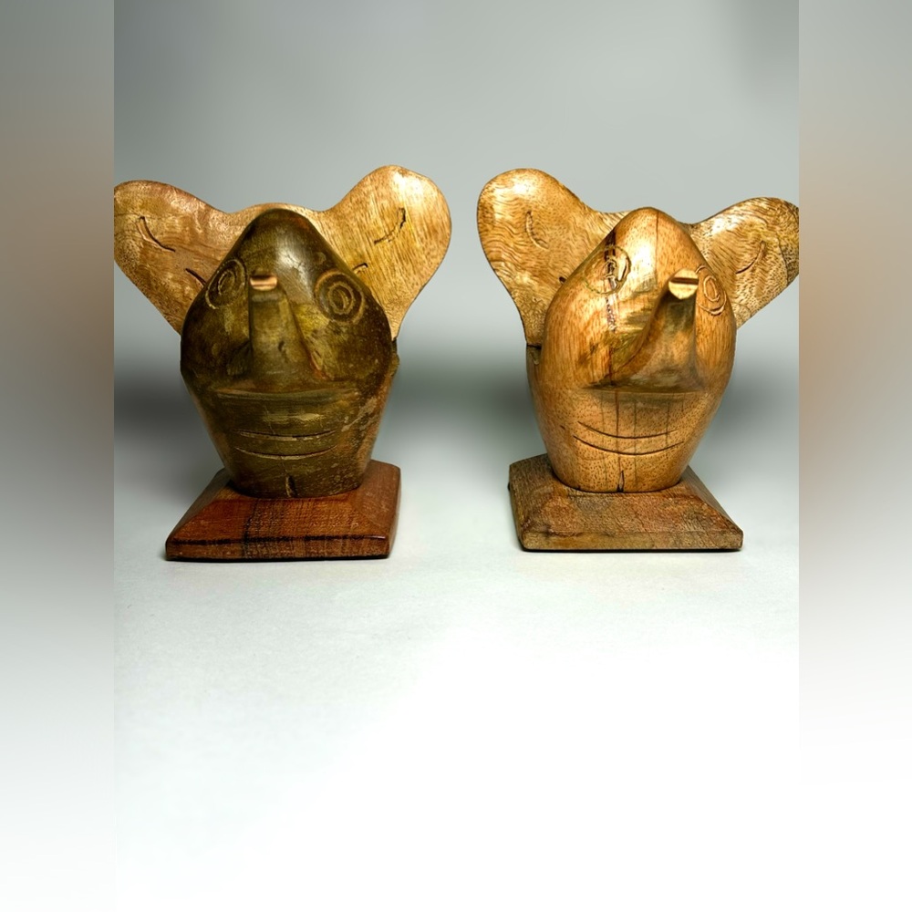 Handmade Wooden Elephant 2 Spectacles Holder Stand Office Desk Vintage